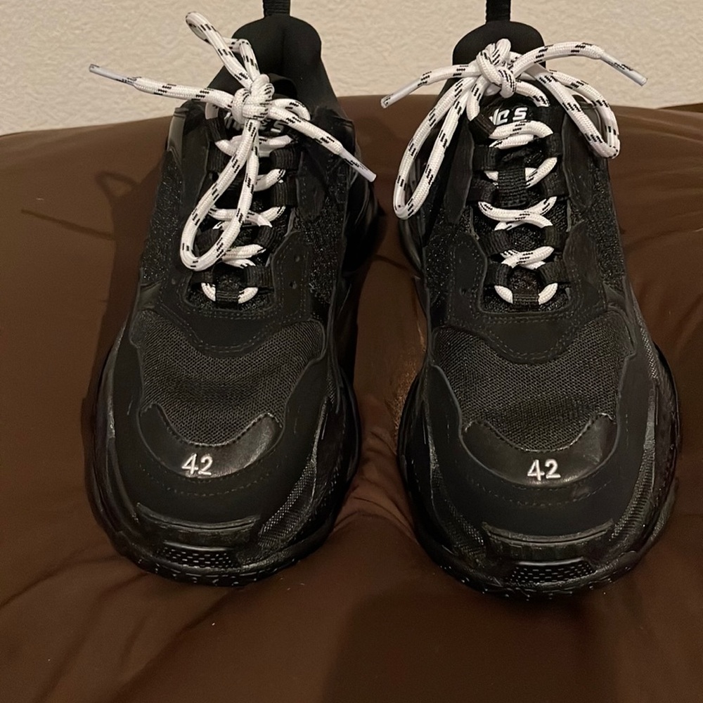 Balenciaga triple s clear black